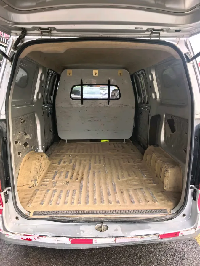 2019 WuLing HongGuang V 1.5L 99HP L4 6MT,autocango,china used car exporter,china ev exporter,chinese used car exporter,chinese used ev exporter