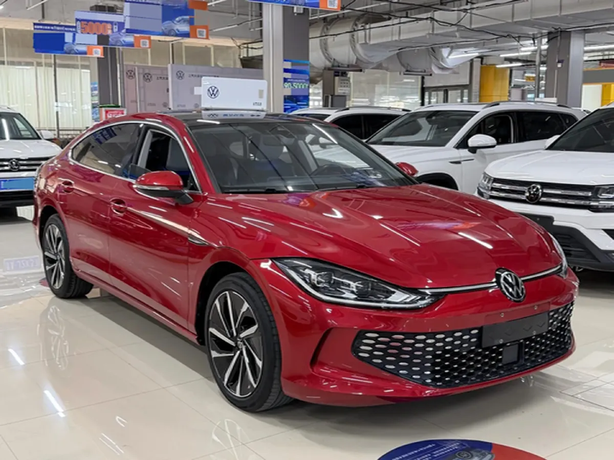 2022 Skoda Superb 2.0T 186HP L4 7DCT,autocango,china used car exporter,china ev exporter,chinese used car exporter,chinese used ev exporter