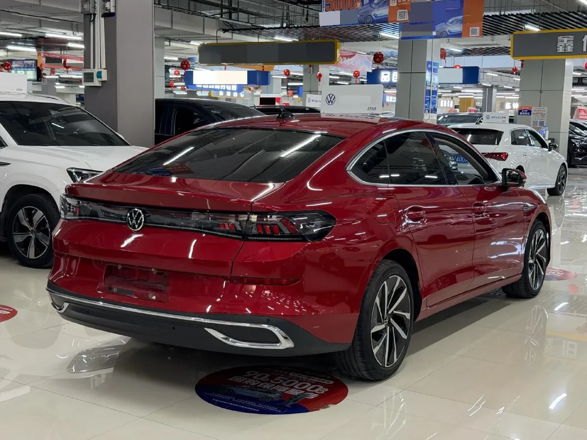 2022 Skoda Superb 2.0T 186HP L4 7DCT,autocango,china used car exporter,china ev exporter,chinese used car exporter,chinese used ev exporter