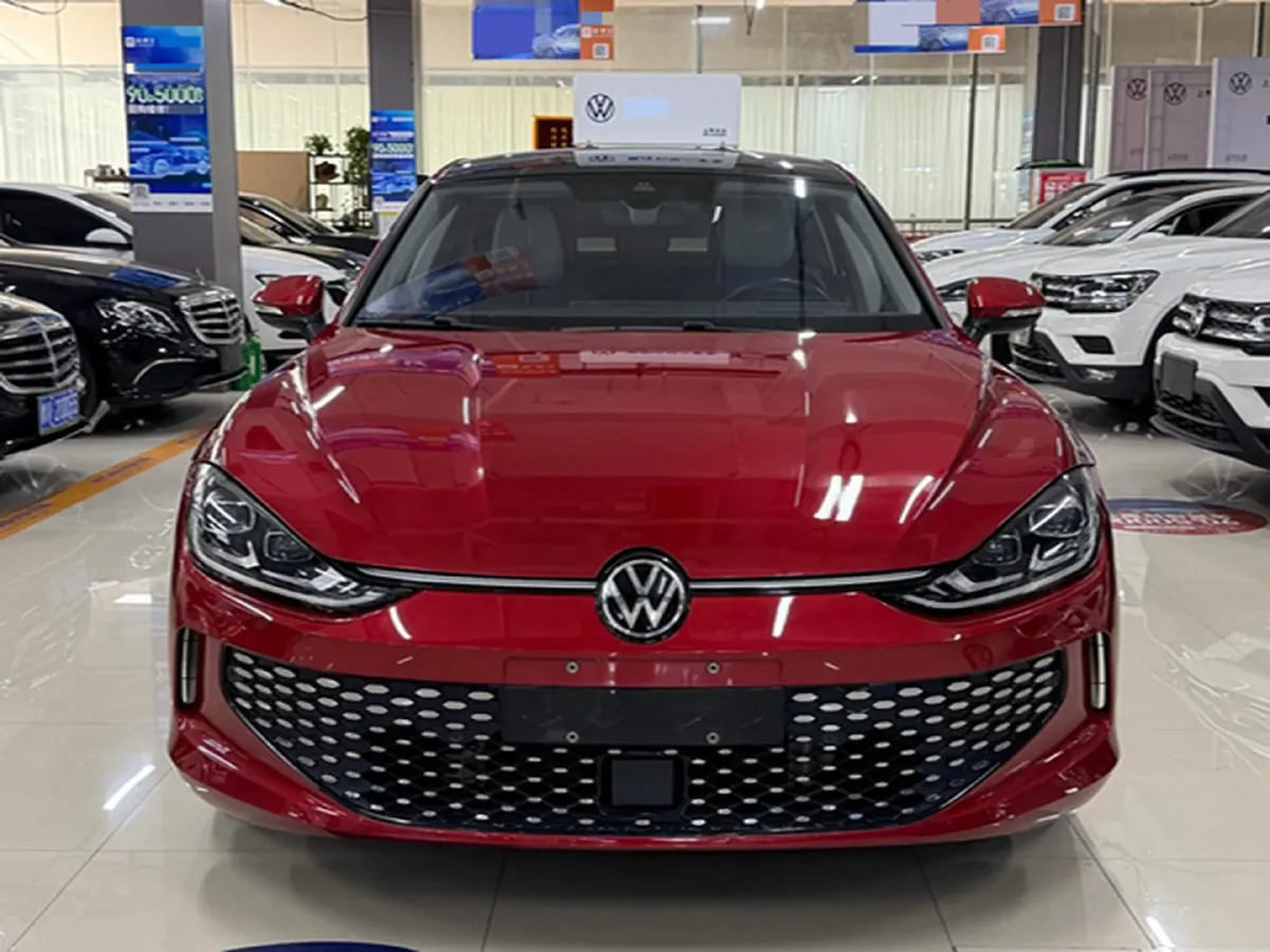 2022 Skoda Superb 2.0T 186HP L4 7DCT,autocango,china used car exporter,china ev exporter,chinese used car exporter,chinese used ev exporter