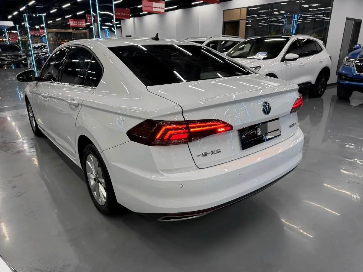 2021 Volkswagen Bora 1.5L 113HP L4 6AT,autocango,china used car exporter,china ev exporter,chinese used car exporter,chinese used ev exporter