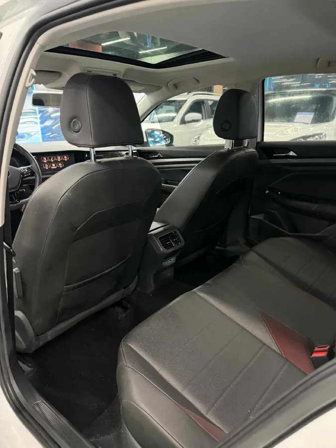 2021 Volkswagen Bora 1.5L 113HP L4 6AT,autocango,china used car exporter,china ev exporter,chinese used car exporter,chinese used ev exporter