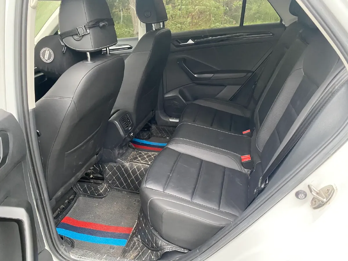 2019 Volkswagen T-Roc 1.4T 150HP L4 7DCT,autocango,china used car exporter,china ev exporter,chinese used car exporter,chinese used ev exporter