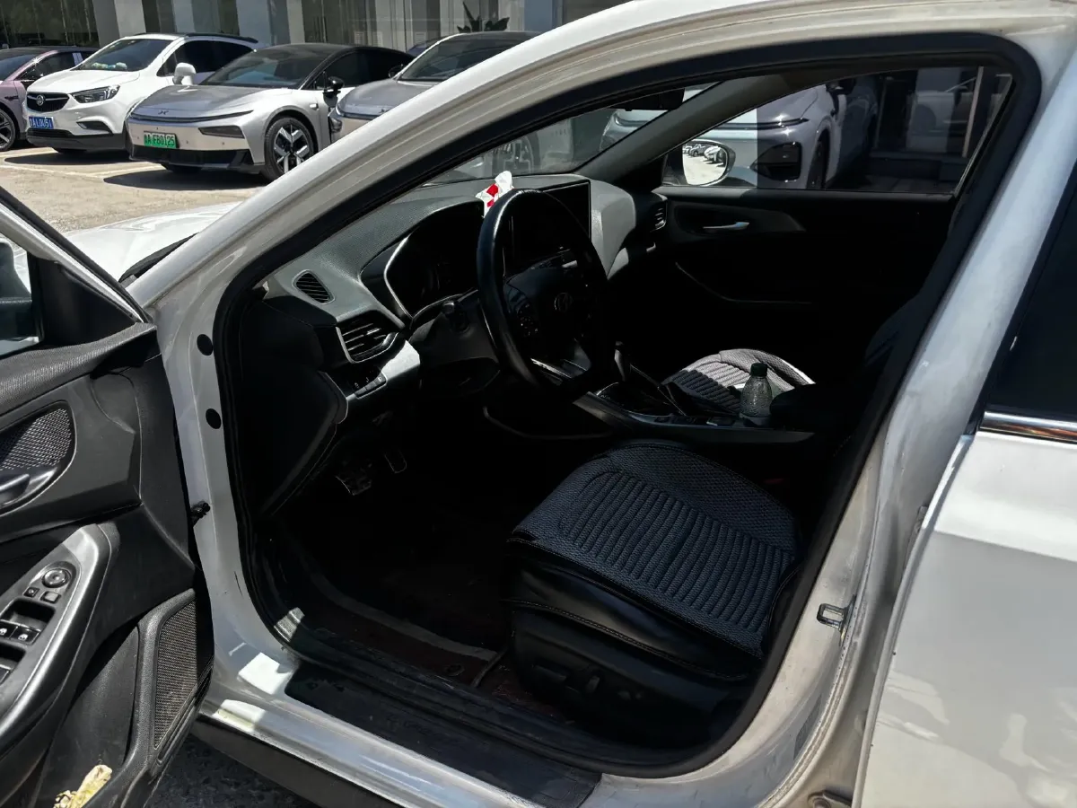 2019 Hyundai La Festa 1.6T 204HP L4 7DCT,autocango,china used car exporter,china ev exporter,chinese used car exporter,chinese used ev exporter