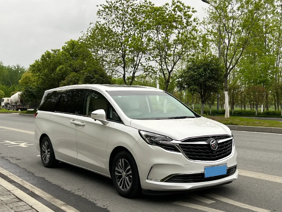 2022 Buick GL8 2.0T 237HP L4 9AT,autocango,china used car exporter,china ev exporter,chinese used car exporter,chinese used ev exporter