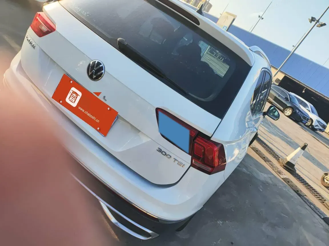 2023 Volkswagen Tiguan L 1.5T 160HP L4 7DCT,autocango,china used car exporter,china ev exporter,chinese used car exporter,chinese used ev exporter