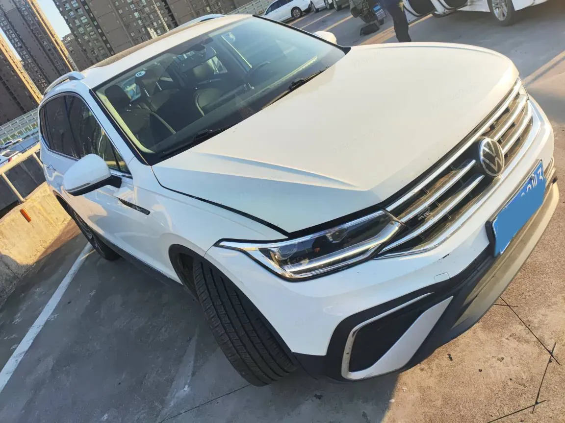 2023 Volkswagen Tiguan L 1.5T 160HP L4 7DCT,autocango,china used car exporter,china ev exporter,chinese used car exporter,chinese used ev exporter