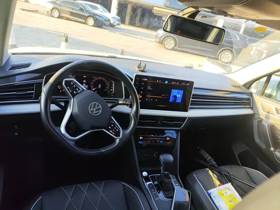 2023 Volkswagen Tiguan L 1.5T 160HP L4 7DCT,autocango,china used car exporter,china ev exporter,chinese used car exporter,chinese used ev exporter