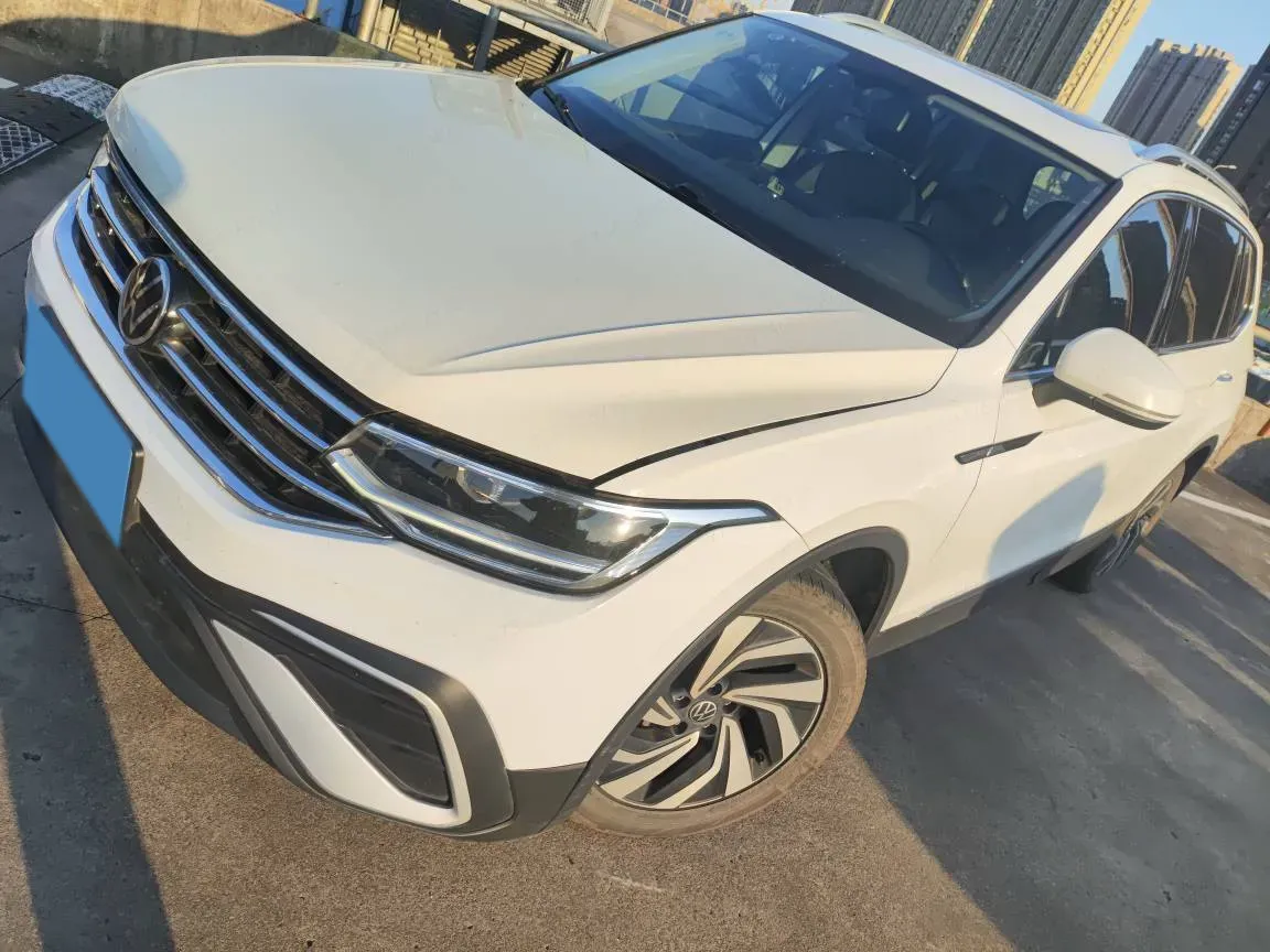 2023 Volkswagen Tiguan L 1.5T 160HP L4 7DCT,autocango,china used car exporter,china ev exporter,chinese used car exporter,chinese used ev exporter