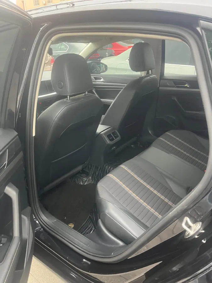 2021 Volkswagen Lavida 1.4T 150HP L4 7DCT,autocango,china used car exporter,china ev exporter,chinese used car exporter,chinese used ev exporter