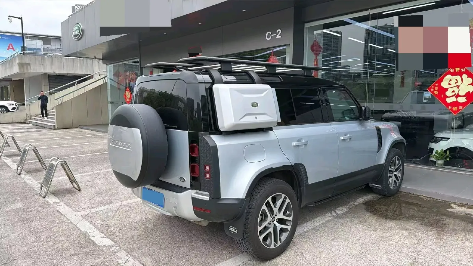 2022 Land Rover Defender 3.0T 400HP L6 8AT,autocango,china used car exporter,china ev exporter,chinese used car exporter,chinese used ev exporter