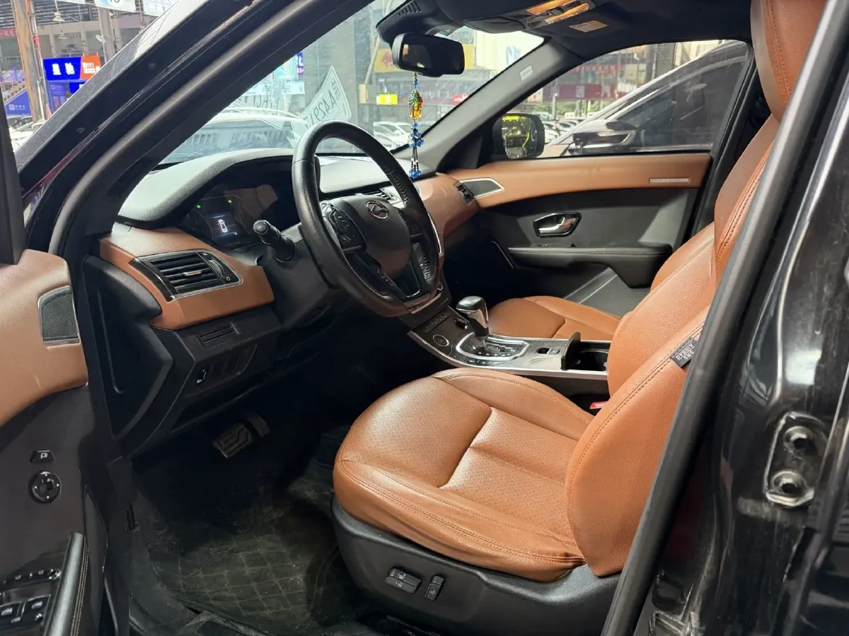 2018 Landwind X7 1.5T 163HP L4 8AT,autocango,china used car exporter,china ev exporter,chinese used car exporter,chinese used ev exporter