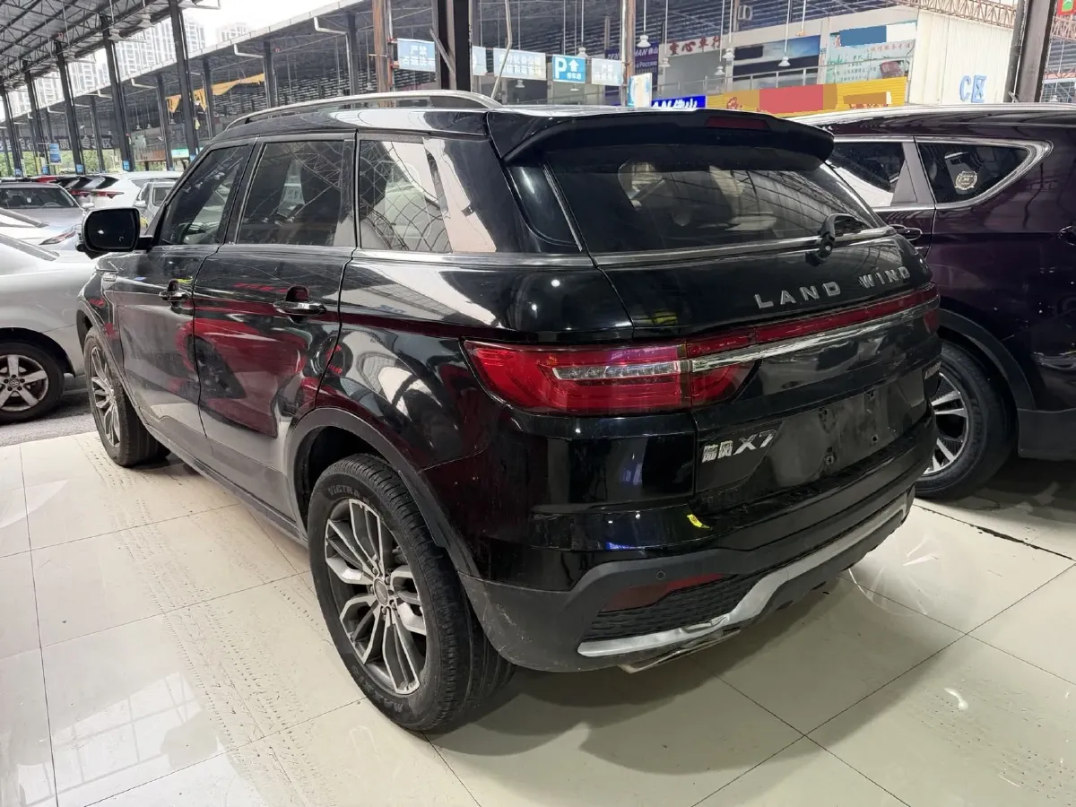 2018 Landwind X7 1.5T 163HP L4 8AT,autocango,china used car exporter,china ev exporter,chinese used car exporter,chinese used ev exporter