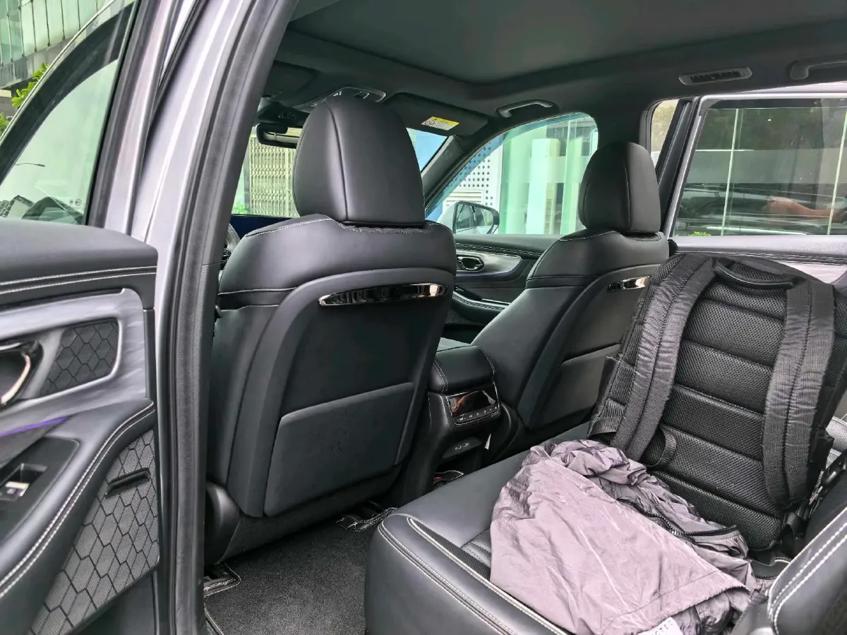 2022 GAC Trumpchi GS8 2.0T 190HP L4 E-CVT Hybrid,autocango,china used car exporter,china ev exporter,chinese used car exporter,chinese used ev exporter