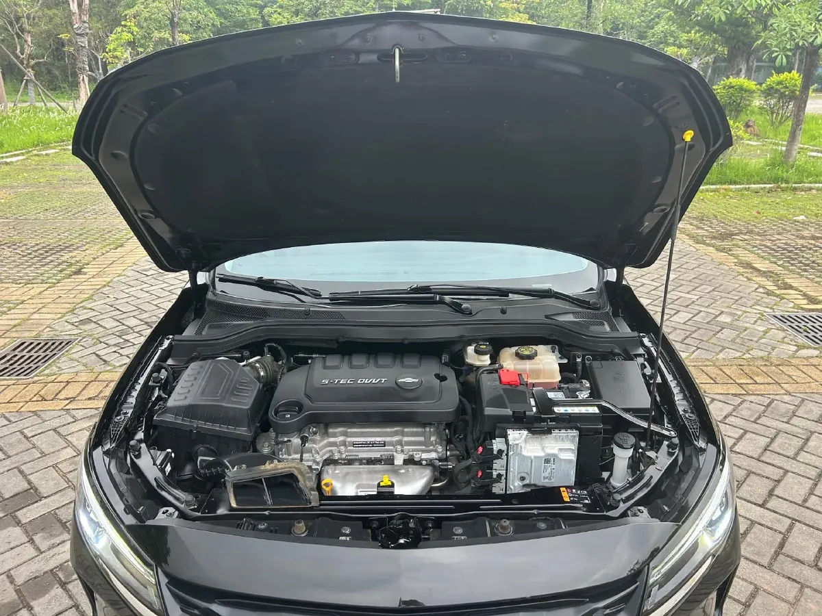 2023 Chevrolet Monza 1.5L 113HP L4 6DCT,autocango,china used car exporter,china ev exporter,chinese used car exporter,chinese used ev exporter