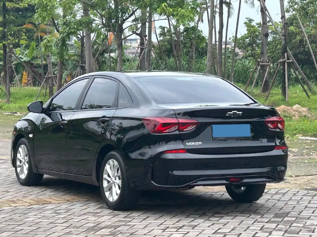 2023 Chevrolet Monza 1.5L 113HP L4 6DCT,autocango,china used car exporter,china ev exporter,chinese used car exporter,chinese used ev exporter