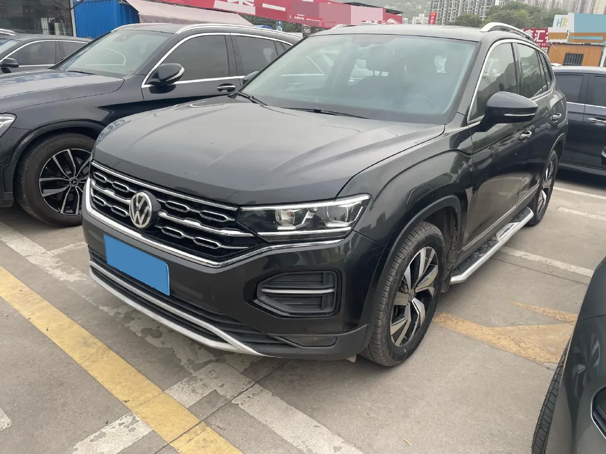 2019 Jeep Cherokee 2.0T 234HP L4 9AT,autocango,china used car exporter,china ev exporter,chinese used car exporter,chinese used ev exporter