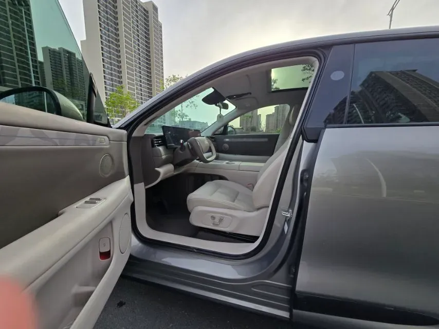 2026 IM LS6 REEV 155HP REEV,autocango,china used car exporter,china ev exporter,chinese used car exporter,chinese used ev exporter