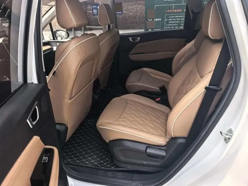 2022 WuLing KaiJie 1.5T 147HP L4 CVT,autocango,china used car exporter,china ev exporter,chinese used car exporter,chinese used ev exporter