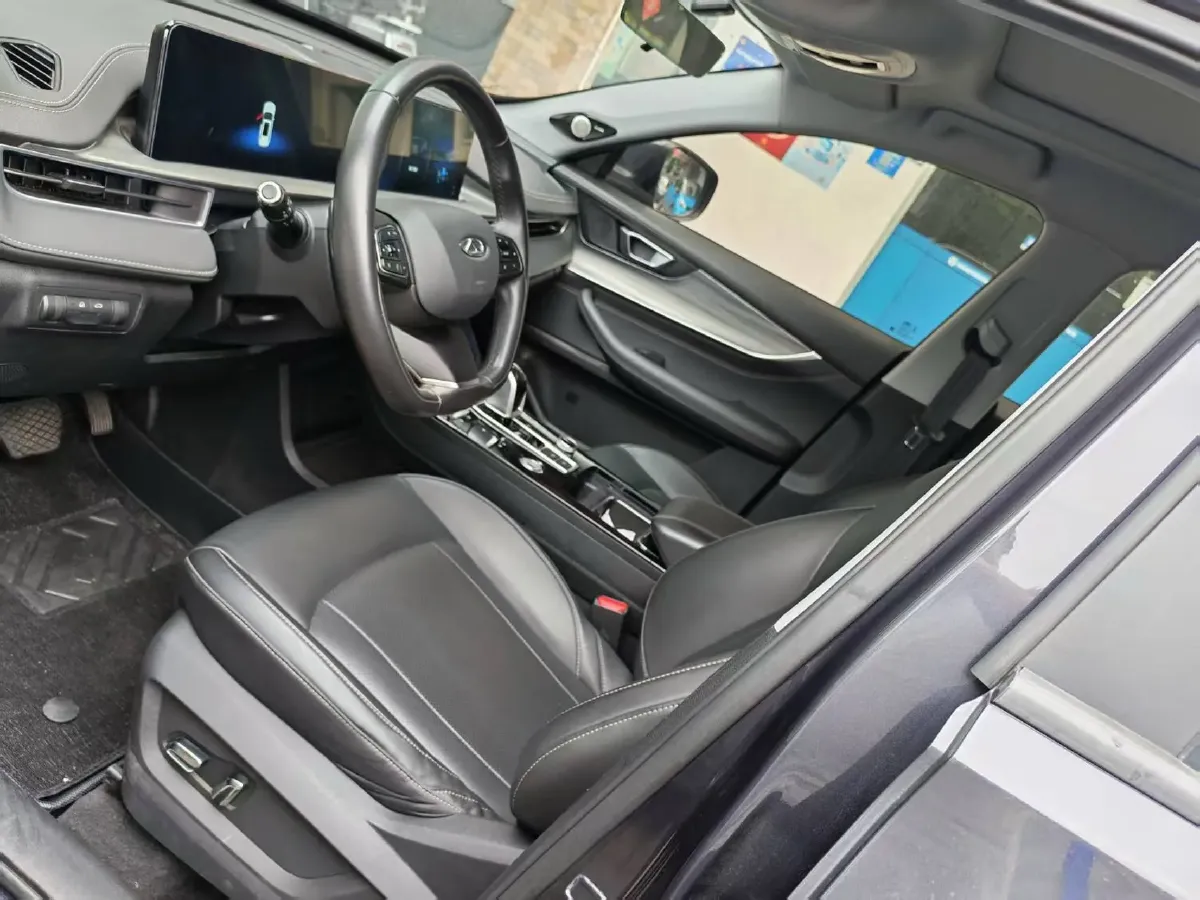 2022 Chery Tiggo 8 Plus 1.6T 197HP L4 7DCT,autocango,china used car exporter,china ev exporter,chinese used car exporter,chinese used ev exporter