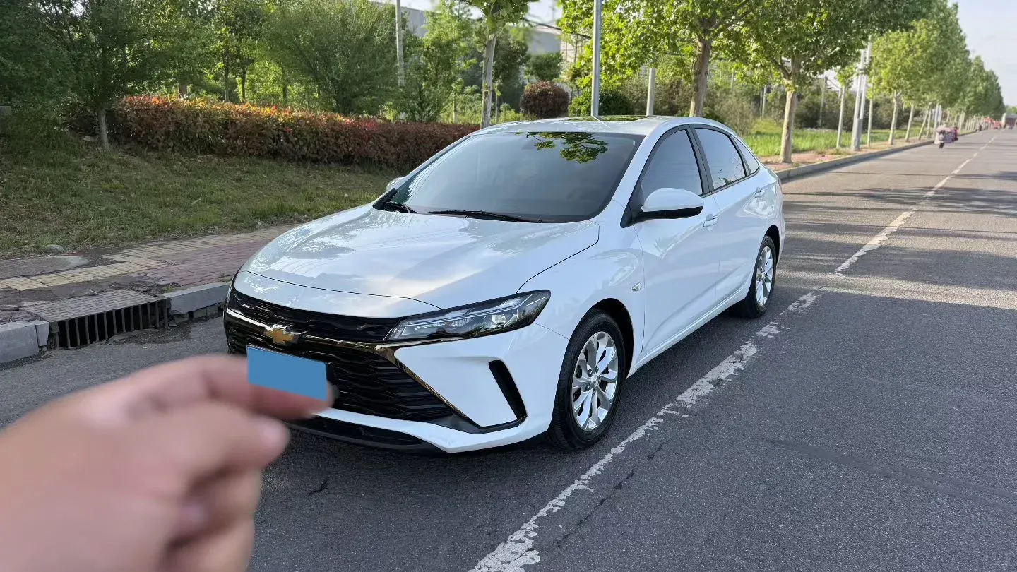 2023 Chevrolet Monza 1.5L 113HP L4 6DCT,autocango,china used car exporter,china ev exporter,chinese used car exporter,chinese used ev exporter