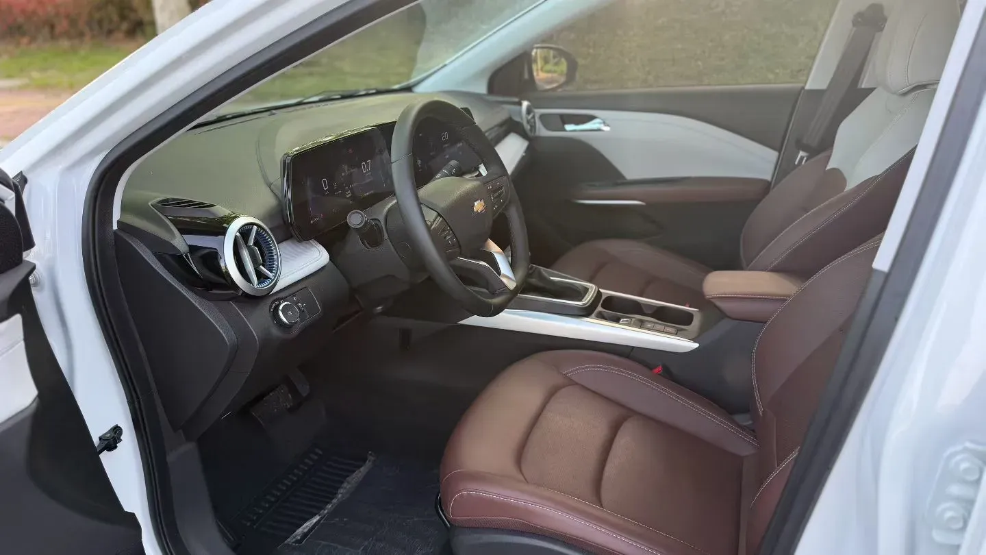 2023 Chevrolet Monza 1.5L 113HP L4 6DCT,autocango,china used car exporter,china ev exporter,chinese used car exporter,chinese used ev exporter