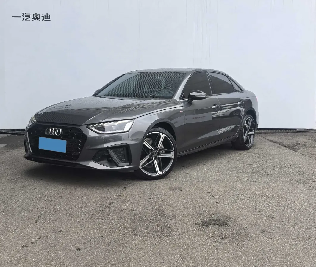 2023 Audi A4L 2.0T 190HP L4 7DCT,autocango,china used car exporter,china ev exporter,chinese used car exporter,chinese used ev exporter