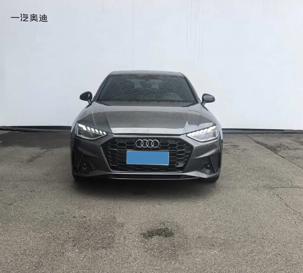 2023 Audi A4L 2.0T 190HP L4 7DCT,autocango,china used car exporter,china ev exporter,chinese used car exporter,chinese used ev exporter