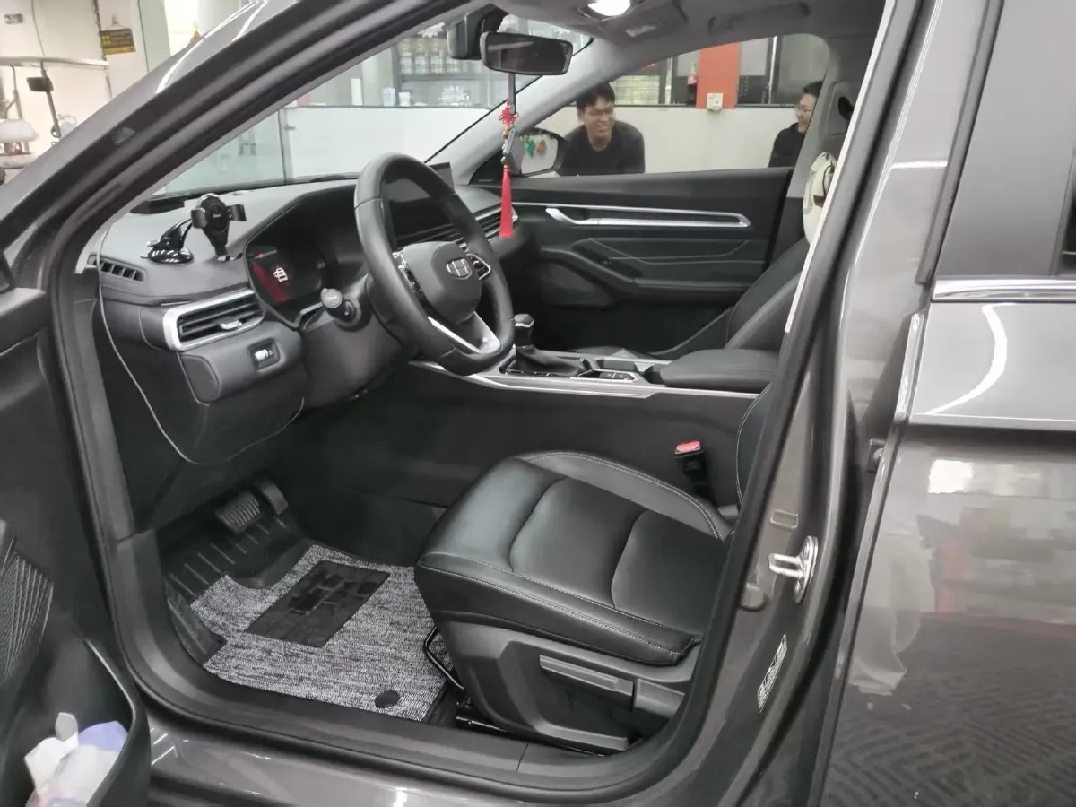 2025 Geely Emgrand 1.5L 127HP L4 CVT,autocango,china used car exporter,china ev exporter,chinese used car exporter,chinese used ev exporter