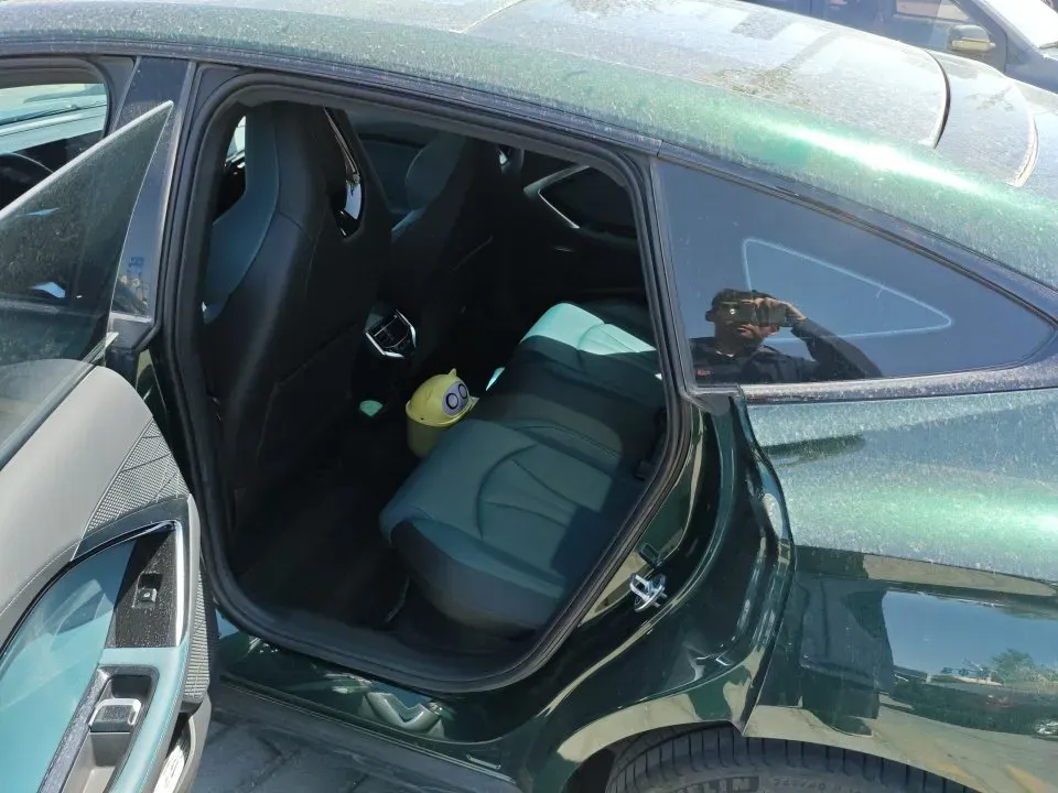 2023 MG 7 2.0T 261HP L4 9AT,autocango,china used car exporter,china ev exporter,chinese used car exporter,chinese used ev exporter