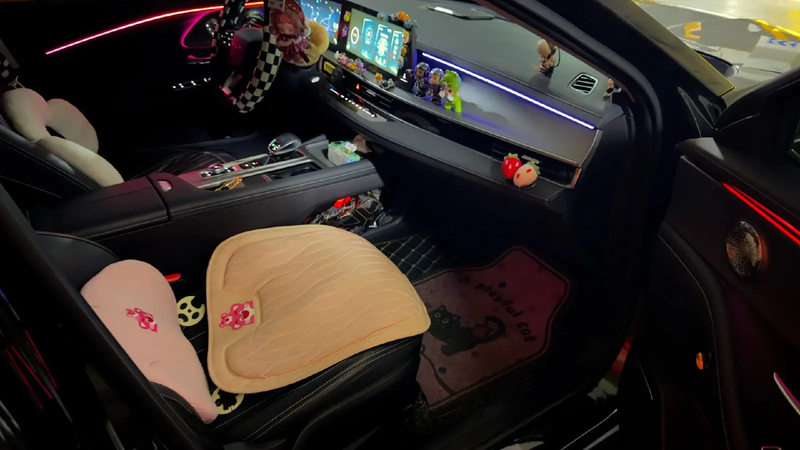 2022 Chery Arrizo 8 1.6T 197HP L4 7DCT,autocango,china used car exporter,china ev exporter,chinese used car exporter,chinese used ev exporter