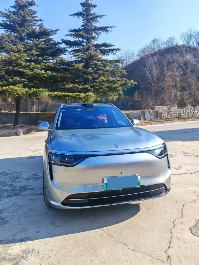 2025 AITO AITO M8 REEV 160HP REEV 53.4KWH,autocango,china used car exporter,china ev exporter,chinese used car exporter,chinese used ev exporter