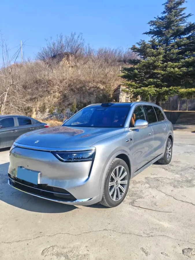 2025 AITO AITO M8 REEV 160HP REEV 53.4KWH,autocango,china used car exporter,china ev exporter,chinese used car exporter,chinese used ev exporter