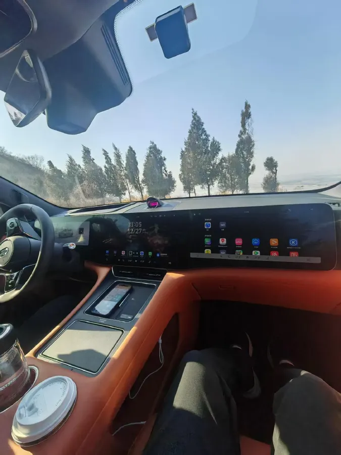 2025 AITO AITO M8 REEV 160HP REEV 53.4KWH,autocango,china used car exporter,china ev exporter,chinese used car exporter,chinese used ev exporter