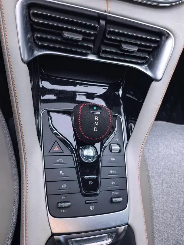 2022 Hyundai Tucson 2.0L 150HP L4 6AT Hybrid,autocango,china used car exporter,china ev exporter,chinese used car exporter,chinese used ev exporter