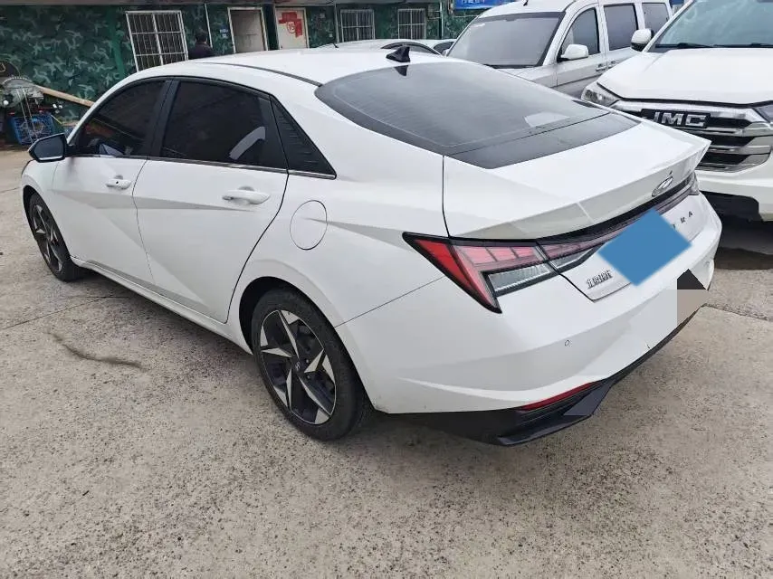 2021 Hyundai Elantra 1.5L 115HP L4 CVT,autocango,china used car exporter,china ev exporter,chinese used car exporter,chinese used ev exporter