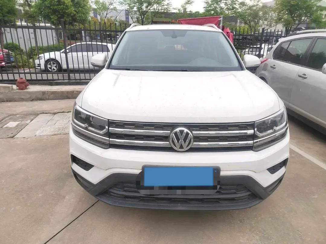 2019 MINI MINI 1.5T 102HP L3 7DCT,autocango,china used car exporter,china ev exporter,chinese used car exporter,chinese used ev exporter