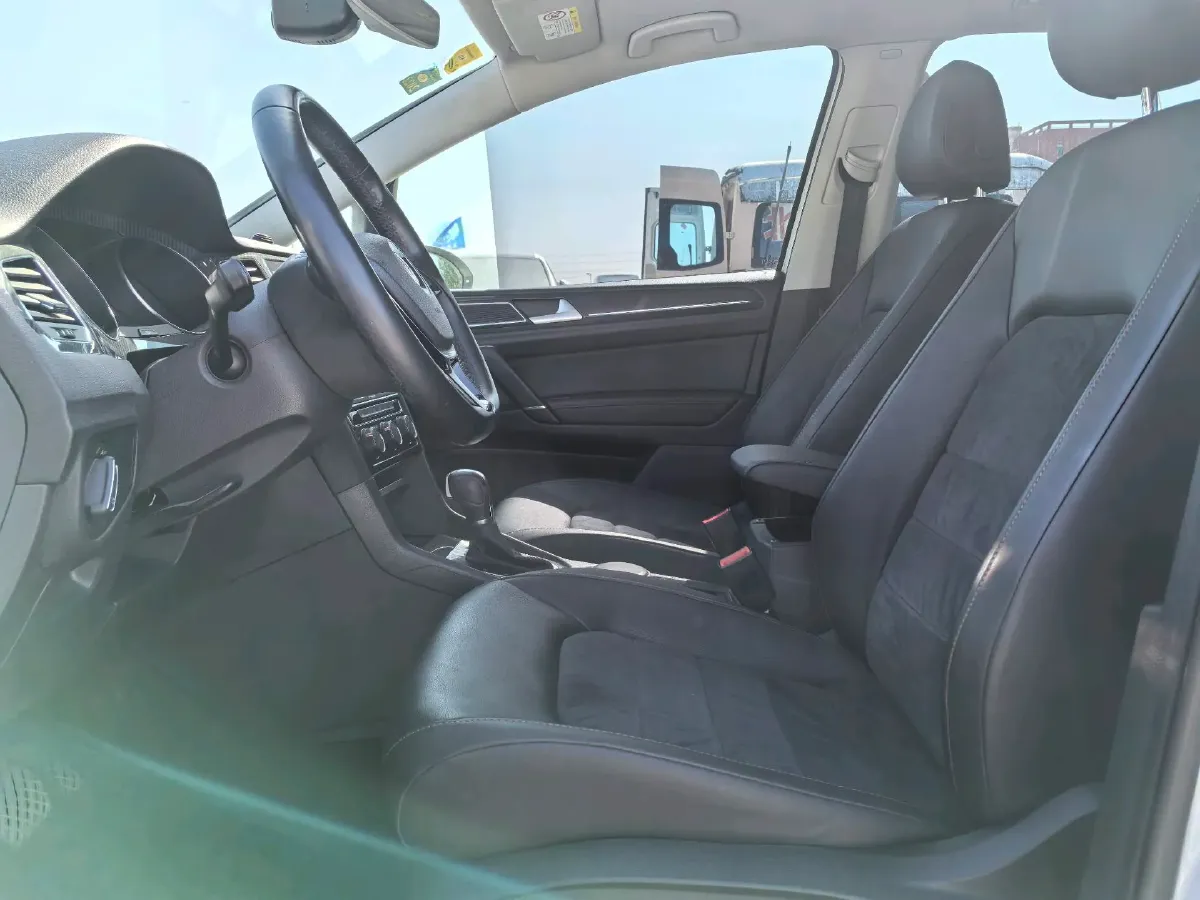 2016 Volkswagen Golf Sportsvan 1.4T 150HP L4 7DCT,autocango,china used car exporter,china ev exporter,chinese used car exporter,chinese used ev exporter