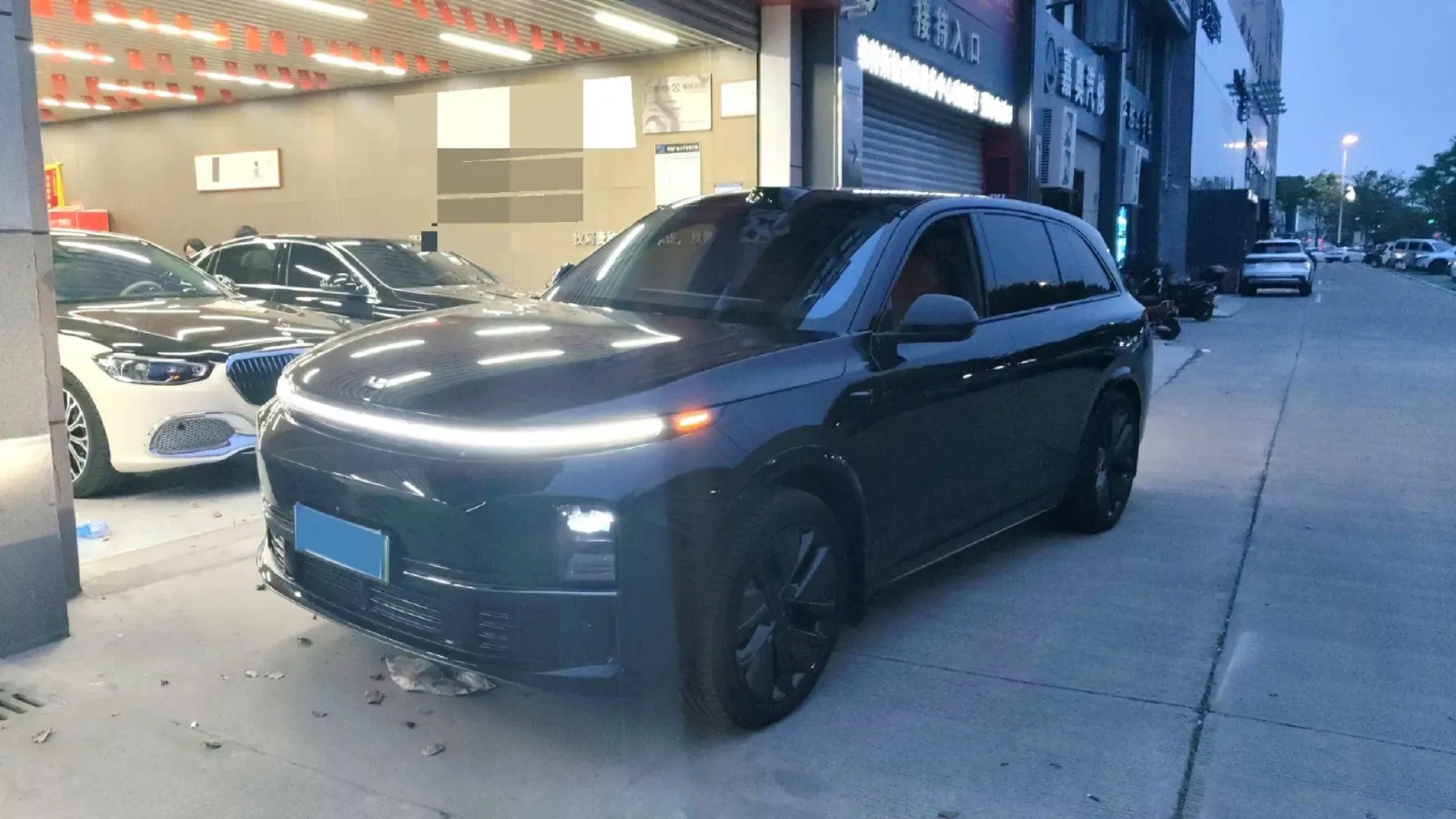 2023 Li L7 Range Extended 154HP REEV 40.9KWH,autocango,china used car exporter,china ev exporter,chinese used car exporter,chinese used ev exporter