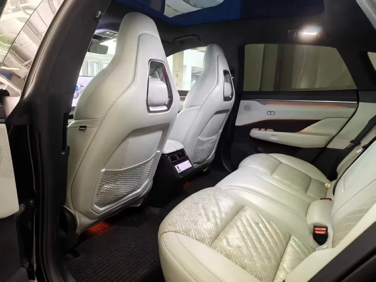 2024 Zeekr 001 BEV 100KWH,autocango,china used car exporter,china ev exporter,chinese used car exporter,chinese used ev exporter