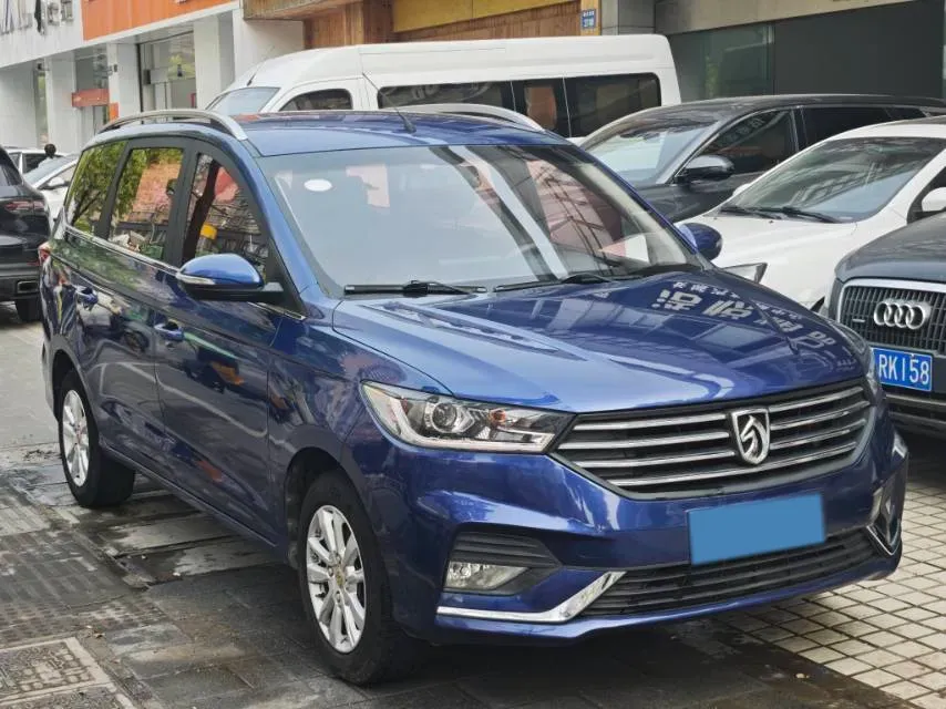 2018 BaoJun 360 1.5L 112HP L4 6MT,autocango,china used car exporter,china ev exporter,chinese used car exporter,chinese used ev exporter