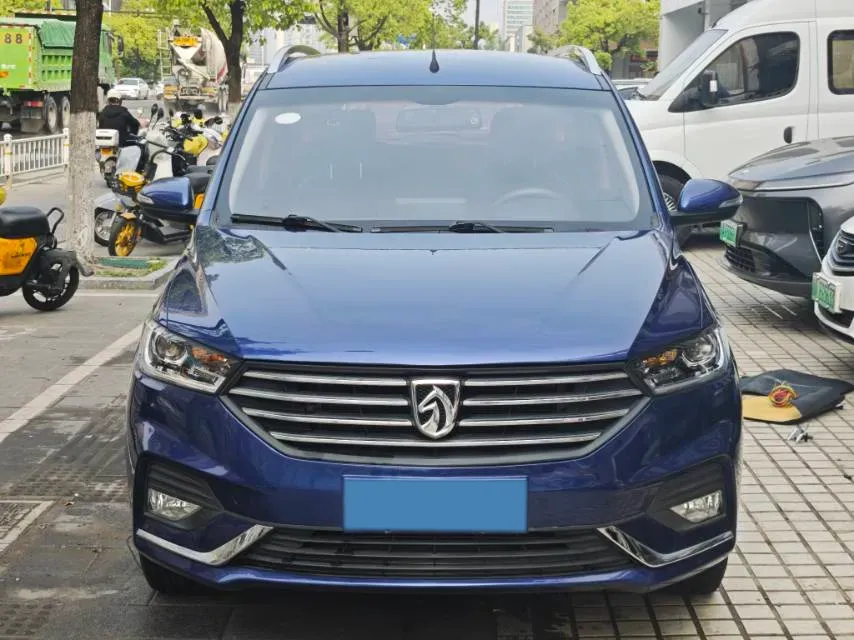 2018 BaoJun 360 1.5L 112HP L4 6MT,autocango,china used car exporter,china ev exporter,chinese used car exporter,chinese used ev exporter