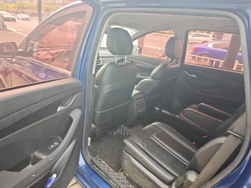 2018 BaoJun 360 1.5L 112HP L4 6MT,autocango,china used car exporter,china ev exporter,chinese used car exporter,chinese used ev exporter