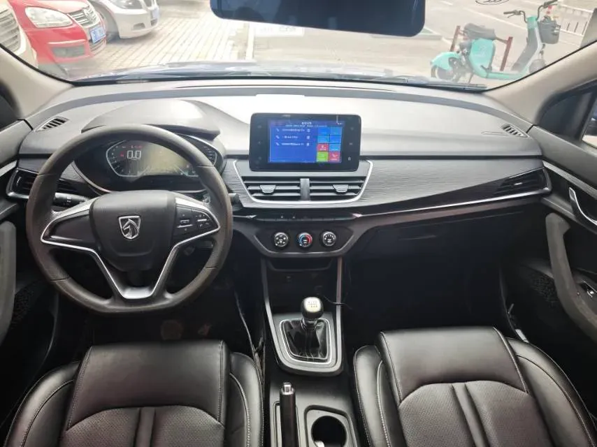 2018 BaoJun 360 1.5L 112HP L4 6MT,autocango,china used car exporter,china ev exporter,chinese used car exporter,chinese used ev exporter