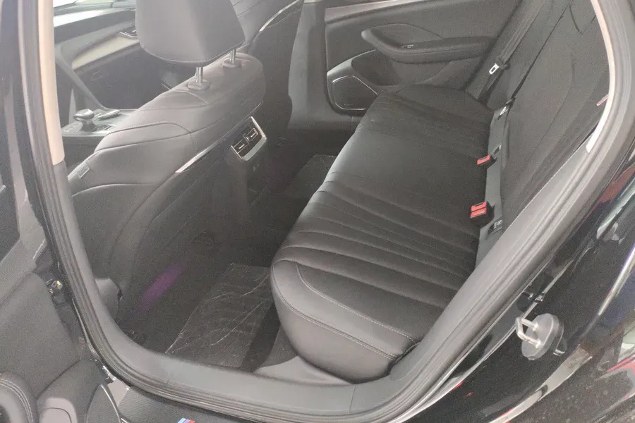 2024 HongQi H5 1.5T 169HP L4 7DCT,autocango,china used car exporter,china ev exporter,chinese used car exporter,chinese used ev exporter