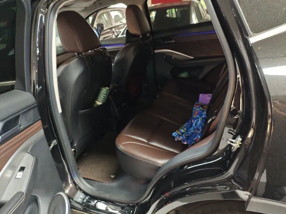 2018 WEY VV6 2.0T 197HP L4 7DCT,autocango,china used car exporter,china ev exporter,chinese used car exporter,chinese used ev exporter