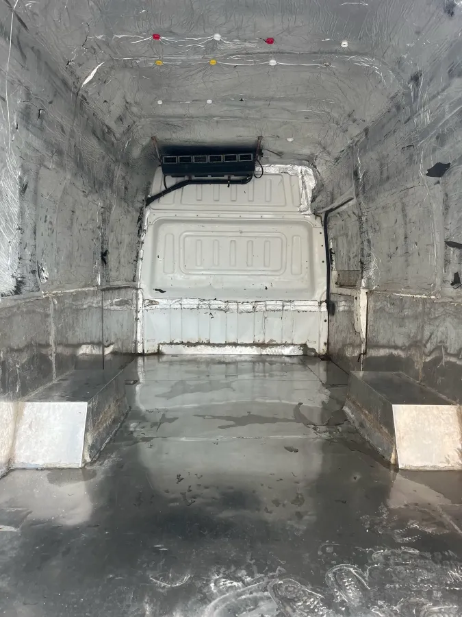 2023 Ford Transit 2.0T 220HP L4 5MT,autocango,china used car exporter,china ev exporter,chinese used car exporter,chinese used ev exporter