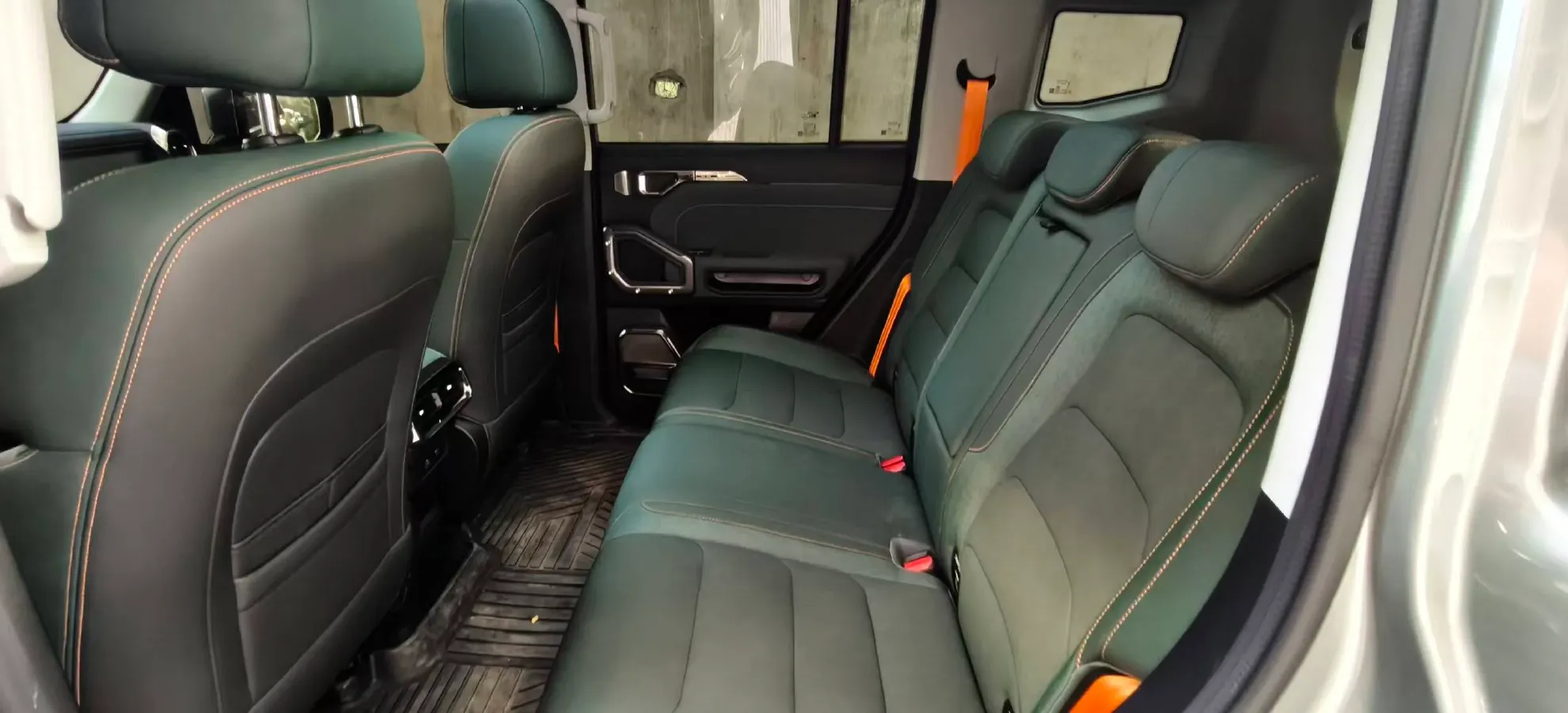 2023 Jetour Traveller 1.5T 184HP L4 7DCT,autocango,china used car exporter,china ev exporter,chinese used car exporter,chinese used ev exporter