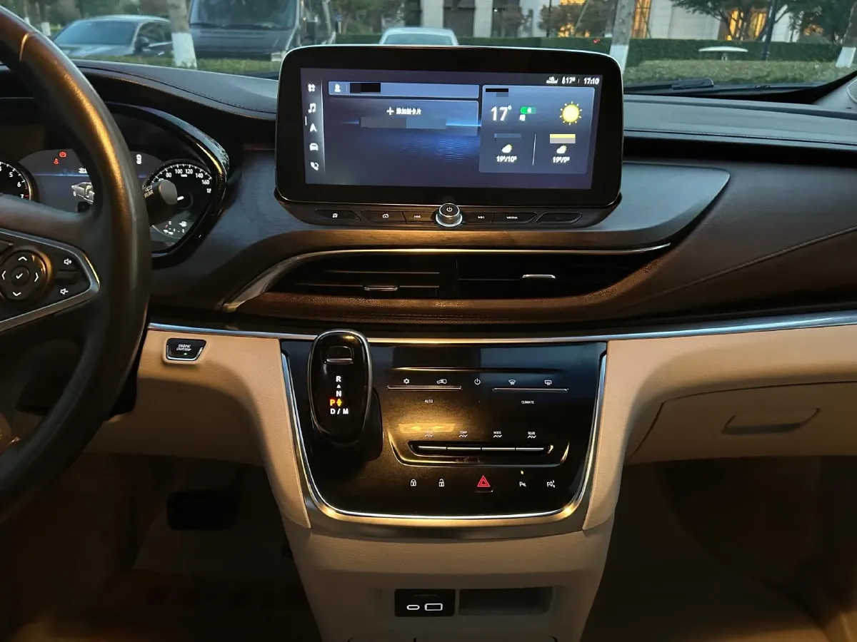 2021 Buick GL8 2.0T 237HP L4 9AT,autocango,china used car exporter,china ev exporter,chinese used car exporter,chinese used ev exporter