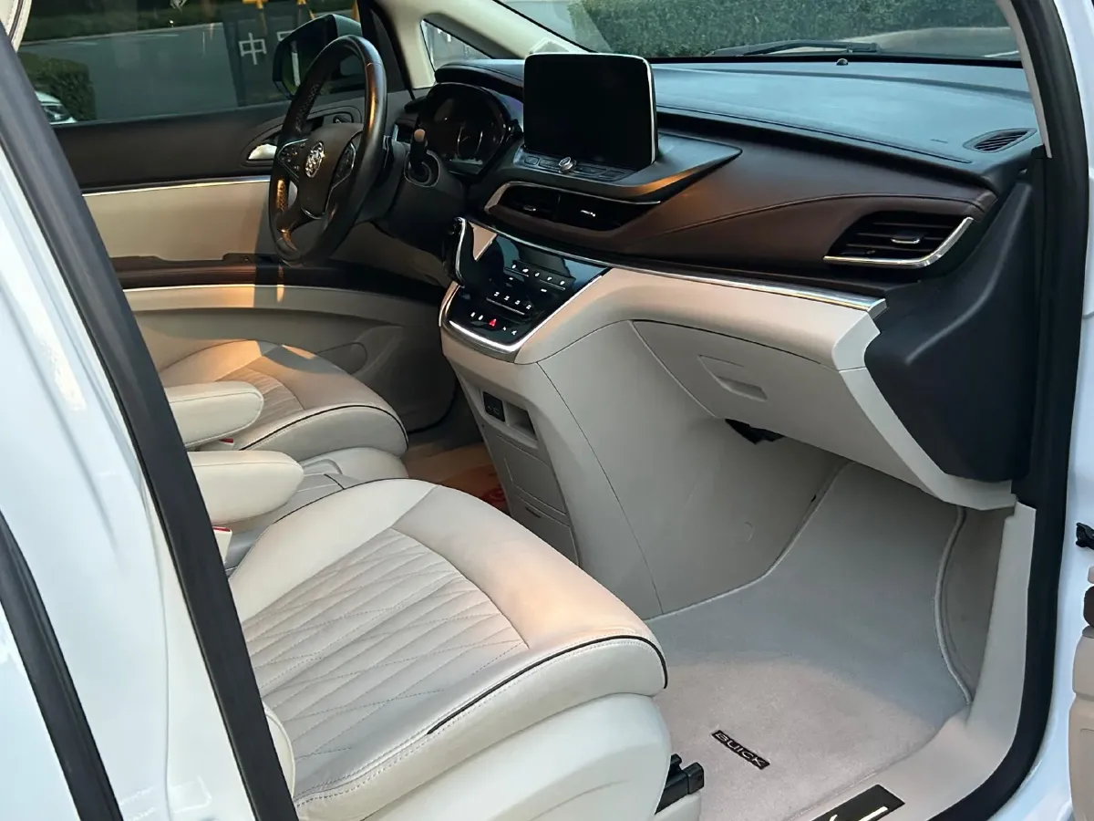 2021 Buick GL8 2.0T 237HP L4 9AT,autocango,china used car exporter,china ev exporter,chinese used car exporter,chinese used ev exporter